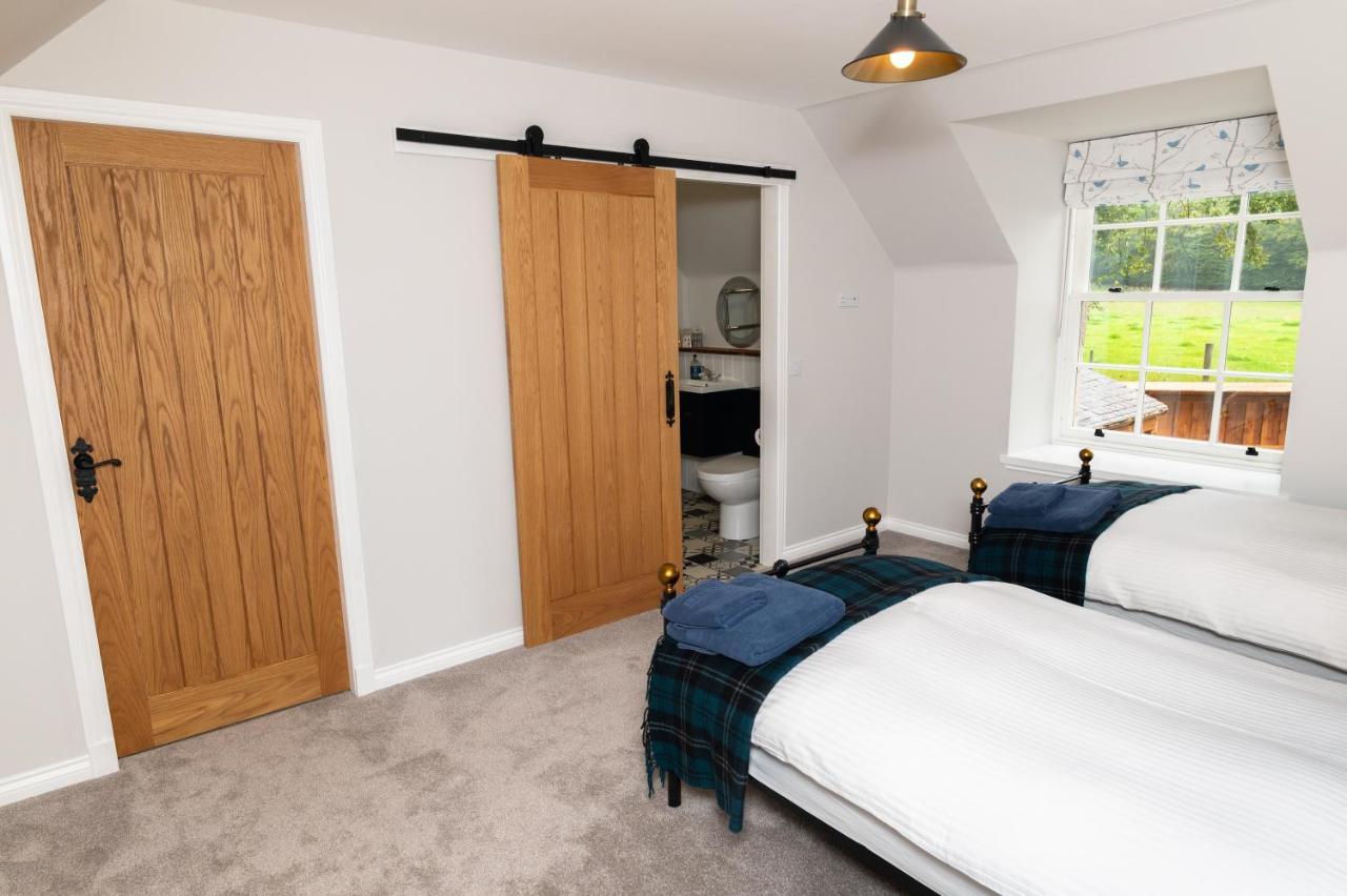 Netherdale House & The Coach House Turriff ภายนอก รูปภาพ