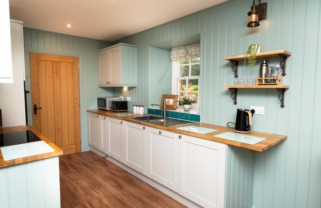 Netherdale House & The Coach House Turriff ภายนอก รูปภาพ