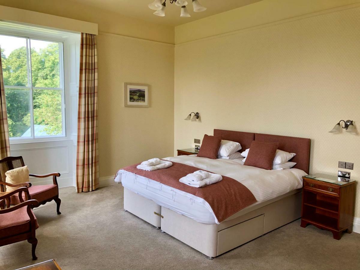 Netherdale House & The Coach House Turriff ภายนอก รูปภาพ