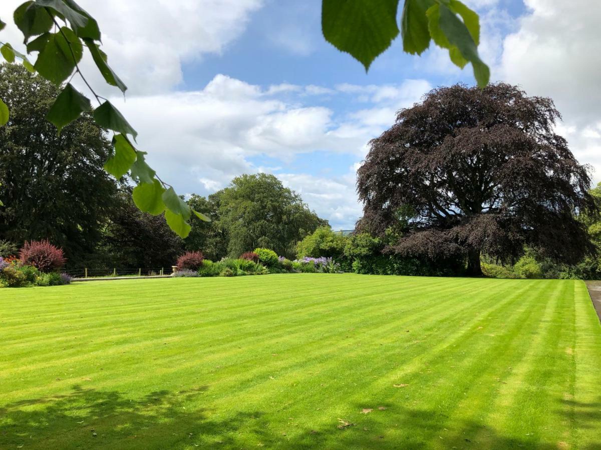 Netherdale House & The Coach House Turriff ภายนอก รูปภาพ